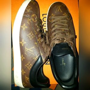 Mens Louis Vuitton Sneakers 👟